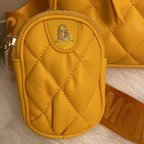 NWT Steve Madden (Bvital) Quilted Crossbody Bag w Air Pod Pouch - Yellow - Picture 10 of 16